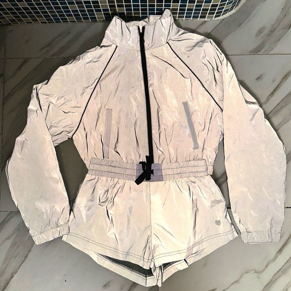 FOREVER 21 SILVER REFLECTIVE ACTIVE SHORTS AND JACKET SET